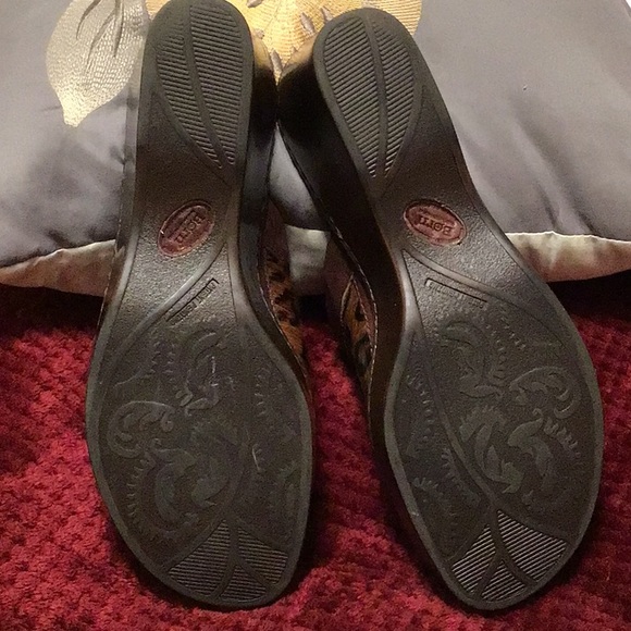 Ladies Born Mule Clogs - Picture 4 of 9